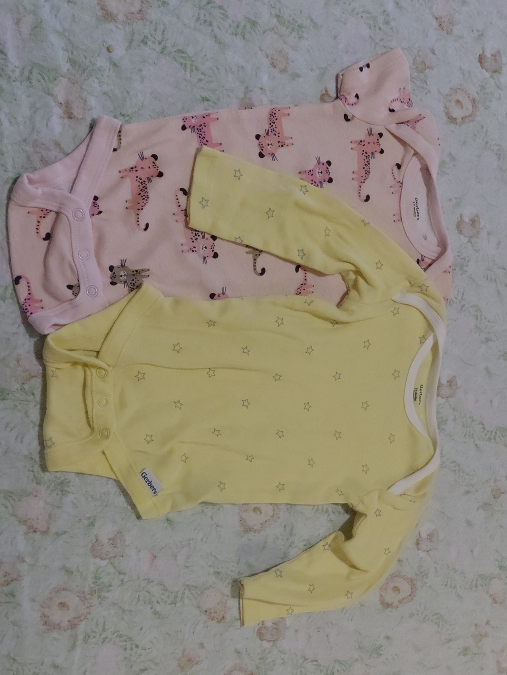 Gerber Yellow Star & Pink Cheetah Print Long-Sleeve Bodysuits